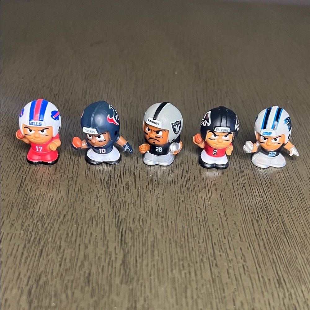 Lot of 50 | NFL TeenyMates Figures - Picture 7 of 12